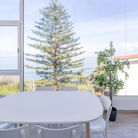 Apartamento Coastal Vista: Retreat In Nature