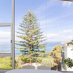 Coastal Vista: Retreat In Nature