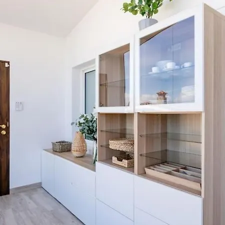 아파트 Coastal Vista: Retreat In Nature *