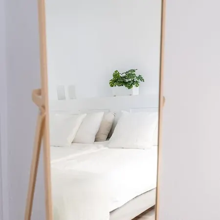 Coastal Vista: Retreat In Nature