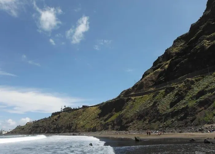 Coastal Vista: Retreat In Nature